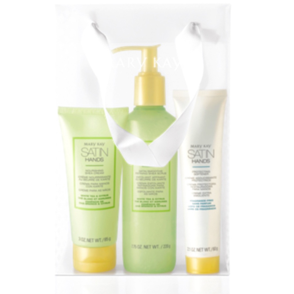 Satin hands white tea